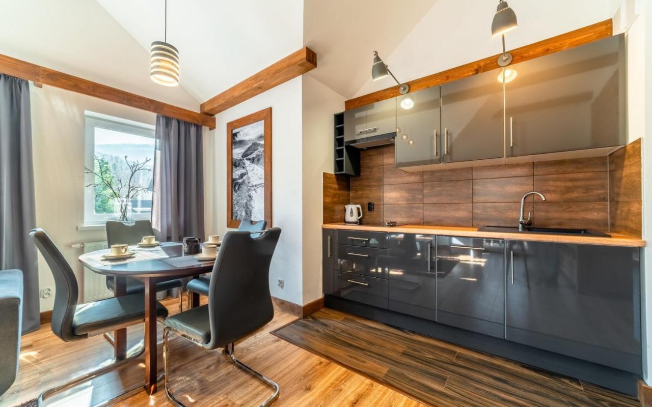 Apartamenty Gorski Zakatek Karpacz Na Emilii Plater 18C Buitenkant foto